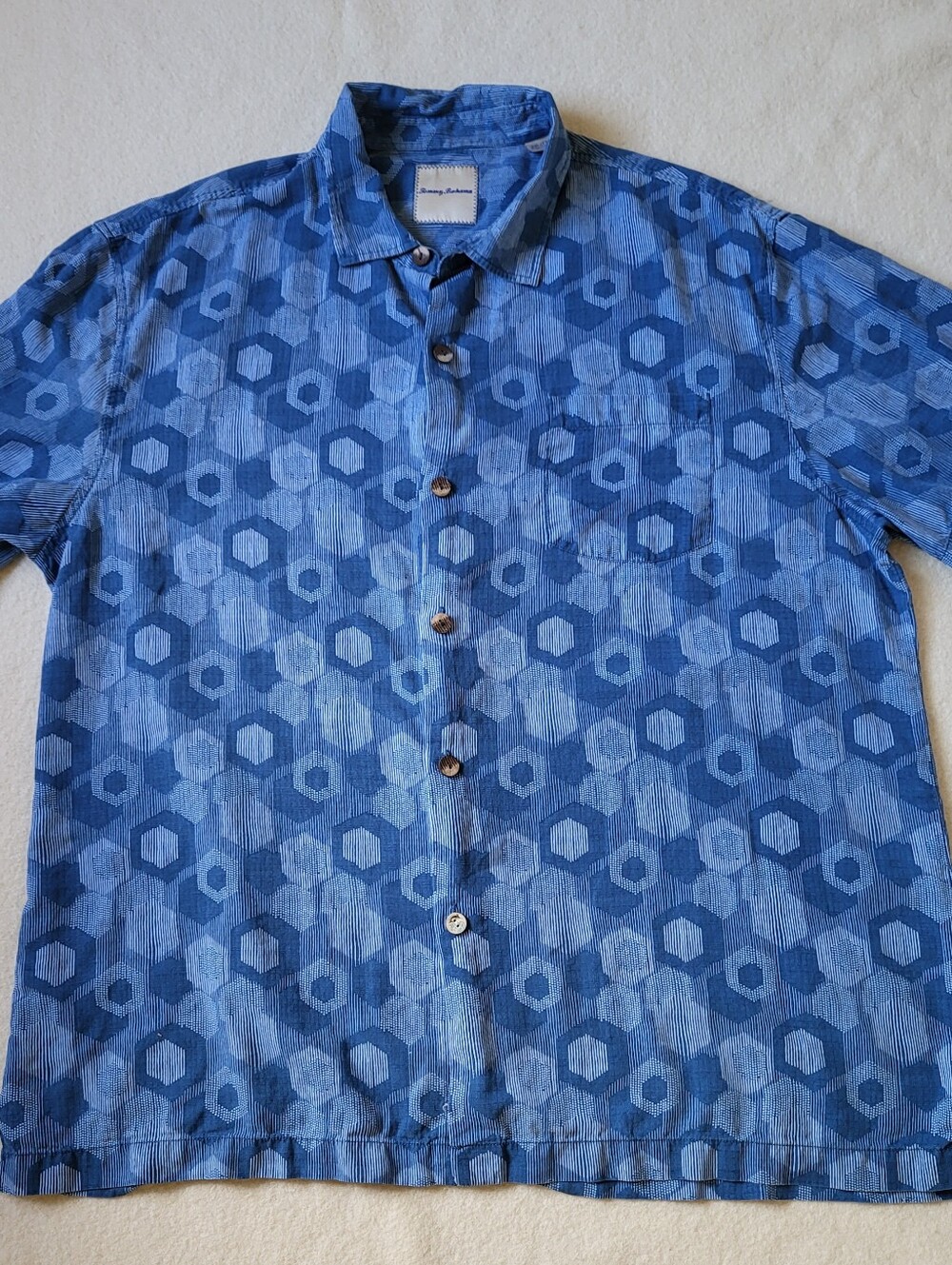 Tommy Bahama Blue Silk Shirt Men's Size XL Short Sleeve Collard Button Front